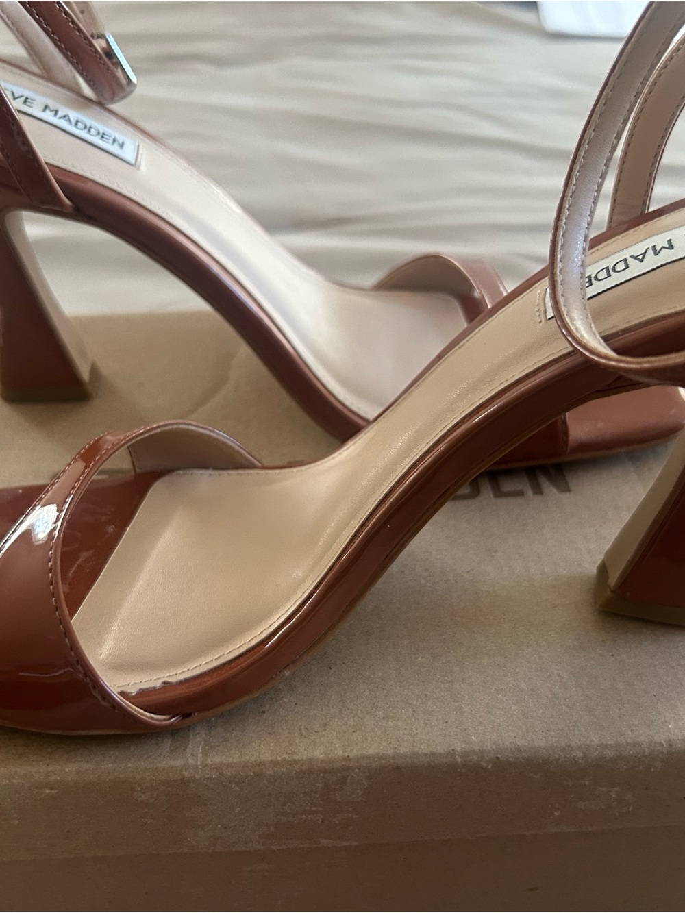 Lange Patent Block Heel Sandals in Warm Brown